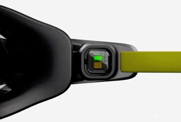 Умные очки для плавания Smart Swim 2 получили датчик пульса и компас (3 фото) Умные очки для плавания Smart Swim 2 получили датчик пульса и компас (3 фото)