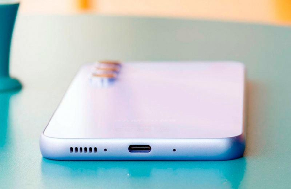 Обзор Samsung Galaxy A54 5G: смартфона с флагманским дизайном и обновлённым процессором Обзор Samsung Galaxy A54 5G: смартфона с флагманским дизайном и обновлённым процессором