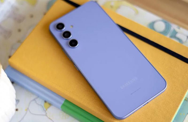 Обзор Samsung Galaxy A54 5G: смартфона с флагманским дизайном и обновлённым процессором Обзор Samsung Galaxy A54 5G: смартфона с флагманским дизайном и обновлённым процессором