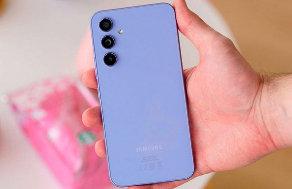 Обзор Samsung Galaxy A54 5G: смартфона с флагманским дизайном и обновлённым процессором Обзор Samsung Galaxy A54 5G: смартфона с флагманским дизайном и обновлённым процессором