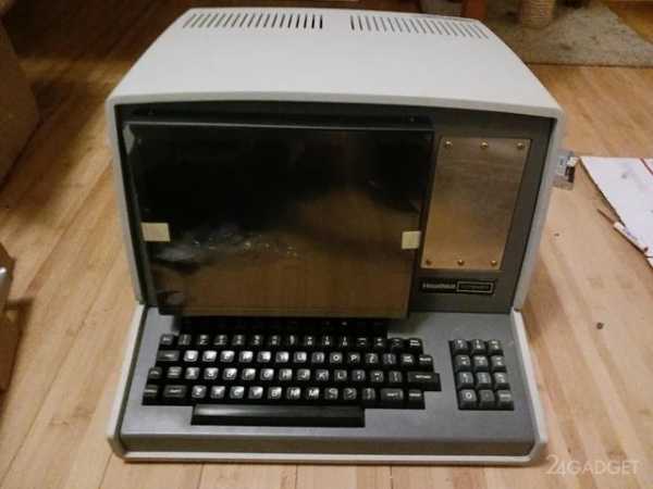 Создан самодельный и полностью рабочий терминал из Fallout (9 фото) Создан самодельный и полностью рабочий терминал из Fallout (9 фото)