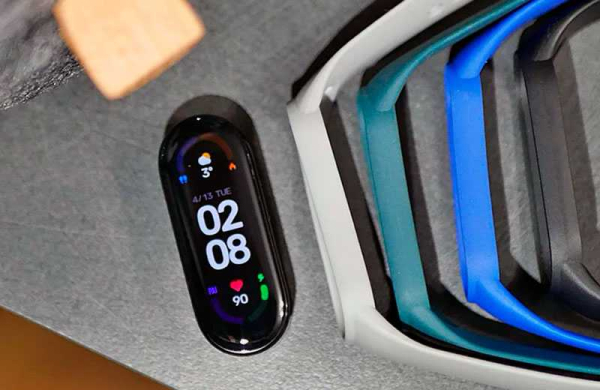 Обзор Xiaomi Mi Band 6 – по-прежнему лучшего бюджетного фитнес-браслета? Обзор Xiaomi Mi Band 6 – по-прежнему лучшего бюджетного фитнес-браслета?