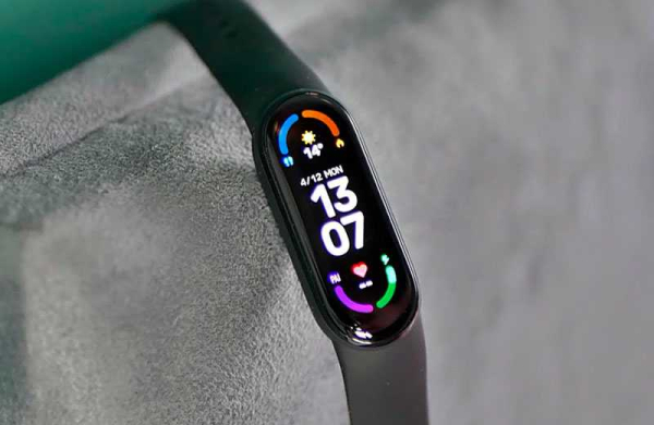 Обзор Xiaomi Mi Band 6 – по-прежнему лучшего бюджетного фитнес-браслета? Обзор Xiaomi Mi Band 6 – по-прежнему лучшего бюджетного фитнес-браслета?