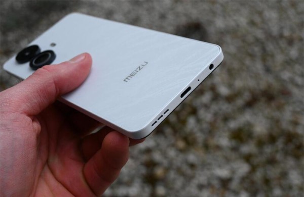 Meizu Note 21 Pro: обзор смартфона, который не спасает даже низкая цена Meizu Note 21 Pro: обзор смартфона, который не спасает даже низкая цена