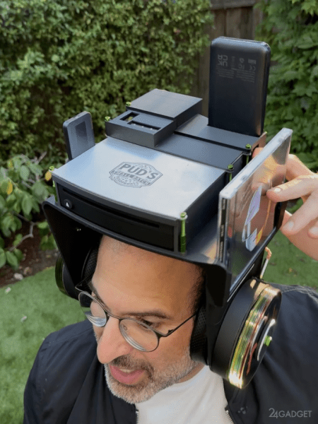 Энтузиаст сделал наушники со встроенным CD-плеером (4 фото + видео) Энтузиаст сделал наушники со встроенным CD-плеером (4 фото + видео)