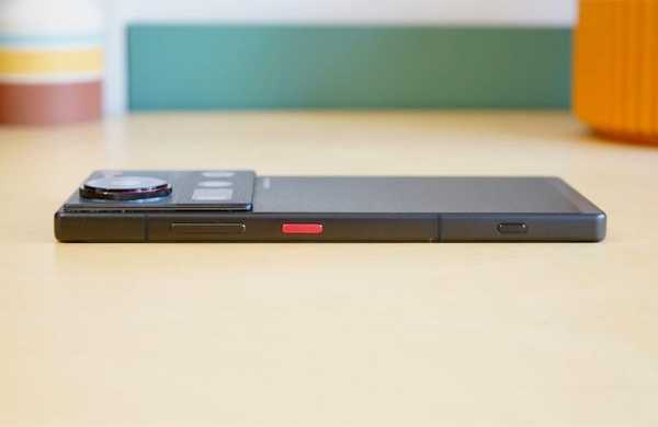 Обзор ZTE nubia Z70S Ultra: камерофона на стиле с ретро-дизайном Обзор ZTE nubia Z70S Ultra: камерофона на стиле с ретро-дизайном