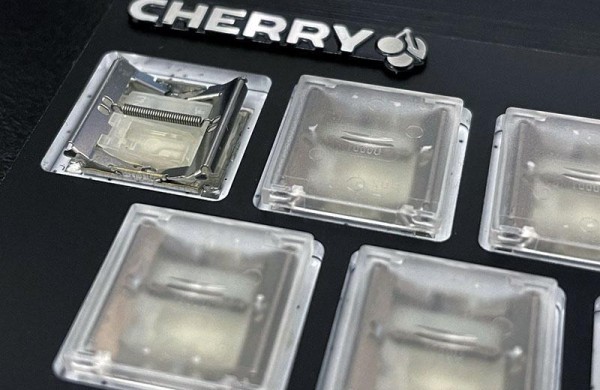 Обзор Alienware m17 R4 (2021): дорогой игровой ноутбук с клавишами Cherry MX Обзор Alienware m17 R4 (2021): дорогой игровой ноутбук с клавишами Cherry MX