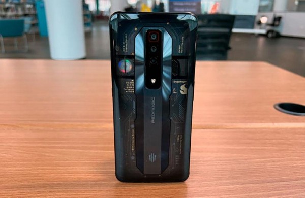 Обзор Nubia Red Magic 7: новый флагман среди игровых смартфонов Обзор Nubia Red Magic 7: новый флагман среди игровых смартфонов