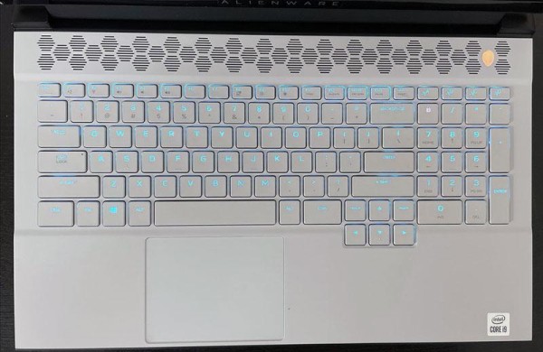 Обзор Alienware m17 R4 (2021): дорогой игровой ноутбук с клавишами Cherry MX Обзор Alienware m17 R4 (2021): дорогой игровой ноутбук с клавишами Cherry MX