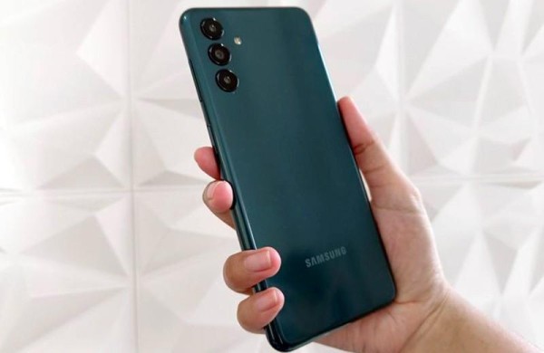 Обзор Galaxy A04s: самого дешёвого смартфона Samsung для базовых задач Обзор Galaxy A04s: самого дешёвого смартфона Samsung для базовых задач