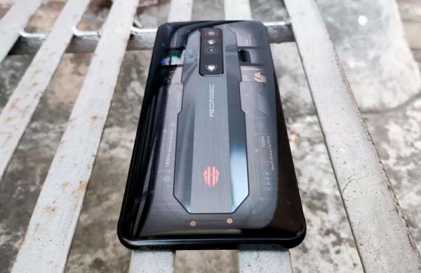 Обзор Nubia Red Magic 7: новый флагман среди игровых смартфонов Обзор Nubia Red Magic 7: новый флагман среди игровых смартфонов