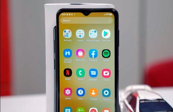 Обзор Galaxy A04s: самого дешёвого смартфона Samsung для базовых задач Обзор Galaxy A04s: самого дешёвого смартфона Samsung для базовых задач