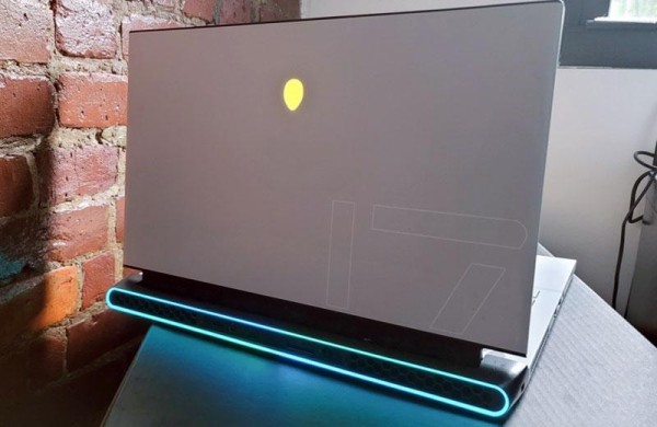 Обзор Alienware m17 R4 (2021): дорогой игровой ноутбук с клавишами Cherry MX Обзор Alienware m17 R4 (2021): дорогой игровой ноутбук с клавишами Cherry MX