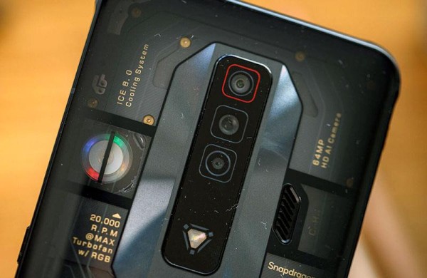 Обзор Nubia Red Magic 7: новый флагман среди игровых смартфонов Обзор Nubia Red Magic 7: новый флагман среди игровых смартфонов