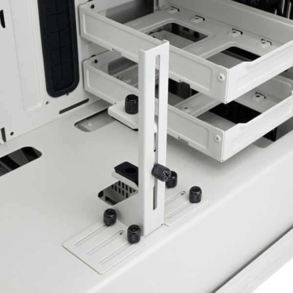 Анонсирован SilverStone FLP02: корпус для ПК в духе 90-х с кнопкой Turbo (8 фото) Анонсирован SilverStone FLP02: корпус для ПК в духе 90-х с кнопкой Turbo (8 фото)