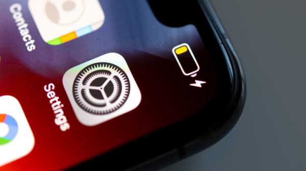 Доцент Тимофеев: повышенный расход заряда телефона может быть признаком слежки