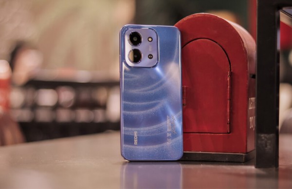 Обзор Xiaomi Redmi 15C: стильного бюджетного смартфона с дисплеем 120 Гц Обзор Xiaomi Redmi 15C: стильного бюджетного смартфона с дисплеем 120 Гц