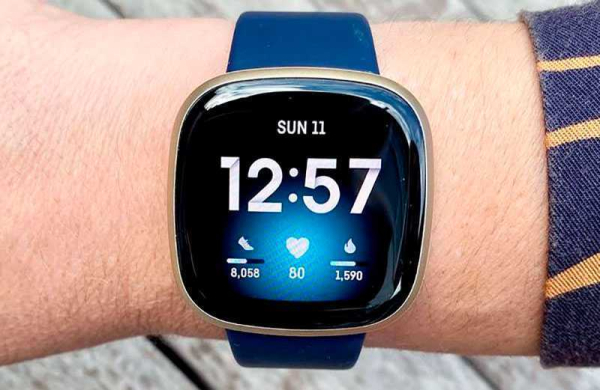 Обзор Fitbit Versa 3: альтернатива Apple Watch для Android Обзор Fitbit Versa 3: альтернатива Apple Watch для Android
