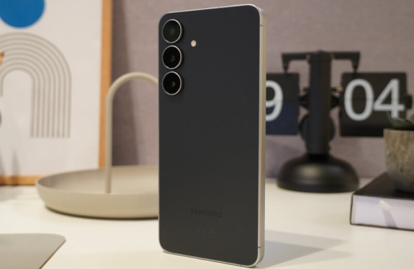 Обзор Samsung Galaxy S25 FE: чуть более доступного смартфона, не уступающего флагманам Обзор Samsung Galaxy S25 FE: чуть более доступного смартфона, не уступающего флагманам