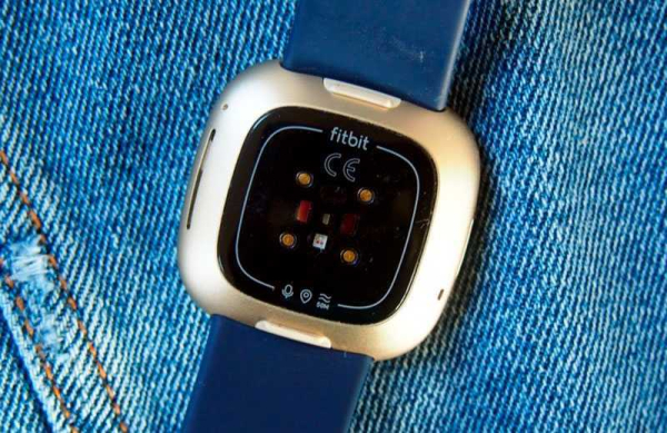 Обзор Fitbit Versa 3: альтернатива Apple Watch для Android Обзор Fitbit Versa 3: альтернатива Apple Watch для Android