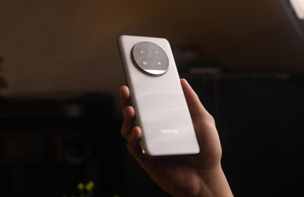 Обзор Realme 13 Pro+: лучшего смартфона среднего сегмента для съёмки Обзор Realme 13 Pro+: лучшего смартфона среднего сегмента для съёмки