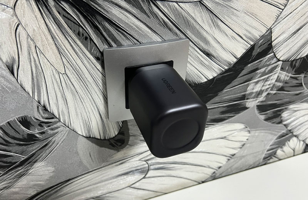 Обзор Ugreen Nexode GaN 100W (X606): Революция с выдвижным кабелем или маркетинг? Обзор Ugreen Nexode GaN 100W (X606): Революция с выдвижным кабелем или маркетинг?