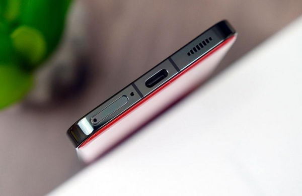 Обзор Xiaomi 13: почти идеального смартфона флагмана с компактным дизайном Обзор Xiaomi 13: почти идеального смартфона флагмана с компактным дизайном