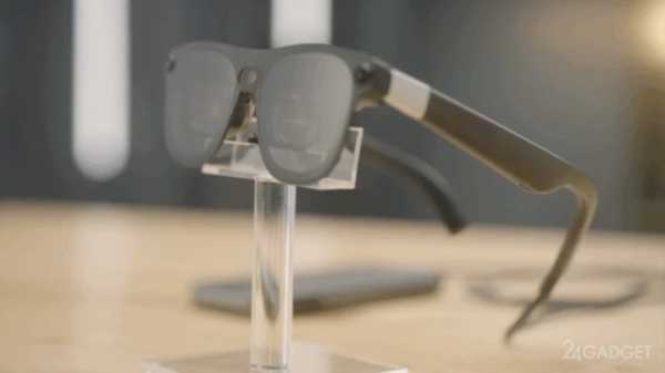 Google показала Xreal Project Aura — проводные умные очки с прозрачным экраном, Android XR и дизайном классических очков (2 фото + видео) Google показала Xreal Project Aura — проводные умные очки с прозрачным экраном, Android XR и дизайном классических очков (2 фото + видео)