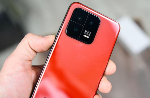 Обзор Xiaomi 13: почти идеального смартфона флагмана с компактным дизайном Обзор Xiaomi 13: почти идеального смартфона флагмана с компактным дизайном