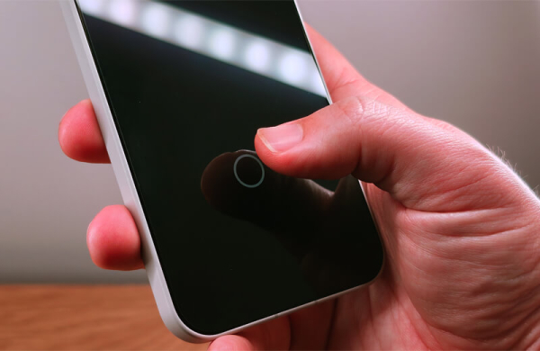 Обзор OnePlus 15: хорошего флагманского смартфона с выгодной ценой Обзор OnePlus 15: хорошего флагманского смартфона с выгодной ценой