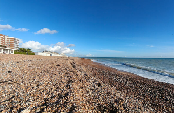 Обзор OnePlus 15: хорошего флагманского смартфона с выгодной ценой Обзор OnePlus 15: хорошего флагманского смартфона с выгодной ценой