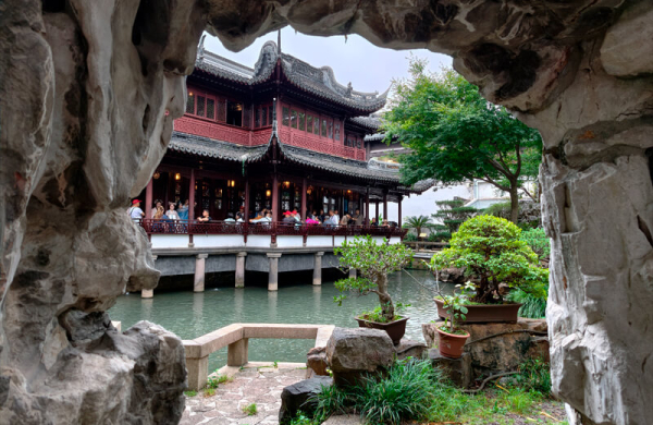 Обзор Vivo X300 Pro: лучшего смартфона для мобильной съёмки Обзор Vivo X300 Pro: лучшего смартфона для мобильной съёмки