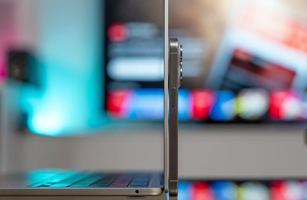 Обзор Apple MacBook Air 13 (M3): компактный ноутбук стал быстрее, эффективнее и автономнее Обзор Apple MacBook Air 13 (M3): компактный ноутбук стал быстрее, эффективнее и автономнее