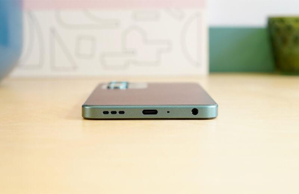 Обзор Oppo A5: прочного бюджетного смартфона с аккумулятором 6000 мАч Обзор Oppo A5: прочного бюджетного смартфона с аккумулятором 6000 мАч