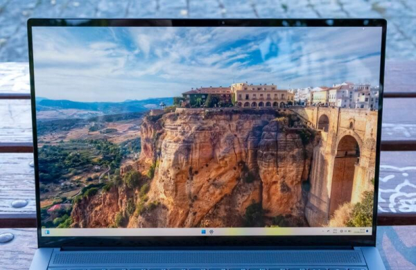 Обзор Asus Zenbook S 14: премиального компактного ноутбука на процессоре Lunar Lake Обзор Asus Zenbook S 14: премиального компактного ноутбука на процессоре Lunar Lake