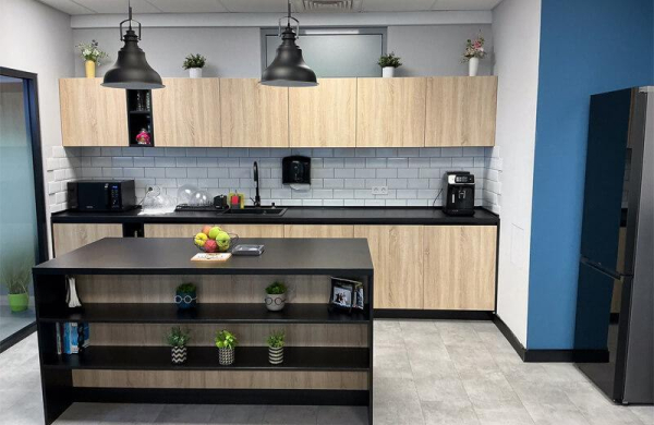 Обзор Apple iPad Air 11 (2025): мощного планшета с производительностью уровня ПК