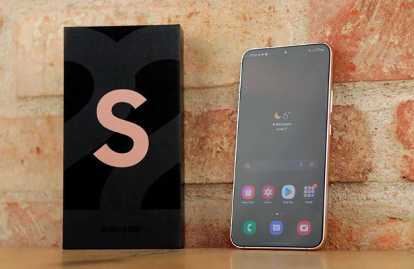 Обзор Samsung Galaxy S22 Plus: мощный Android-смартфон стал более универсальным Обзор Samsung Galaxy S22 Plus: мощный Android-смартфон стал более универсальным