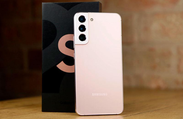 Обзор Samsung Galaxy S22 Plus: мощный Android-смартфон стал более универсальным Обзор Samsung Galaxy S22 Plus: мощный Android-смартфон стал более универсальным