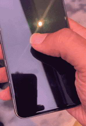 Обзор смартфона Vivo V15 Pro: с "выпрыгивающей" селфи-камерой Обзор смартфона Vivo V15 Pro: с "выпрыгивающей" селфи-камерой