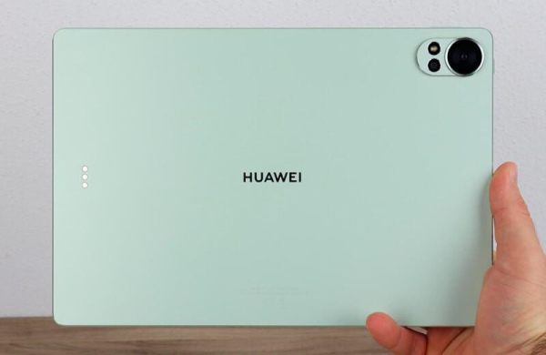 Обзор Huawei MatePad 12 X: планшета с клавиатурой и экраном PaperMatte для чтения