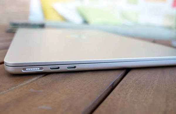 Обзор Apple MacBook Air 13 (M3): компактный ноутбук стал быстрее, эффективнее и автономнее Обзор Apple MacBook Air 13 (M3): компактный ноутбук стал быстрее, эффективнее и автономнее